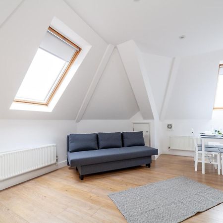 Great 1 Bedroom In Hounslow With Free Parking Abbey Wood Dış mekan fotoğraf