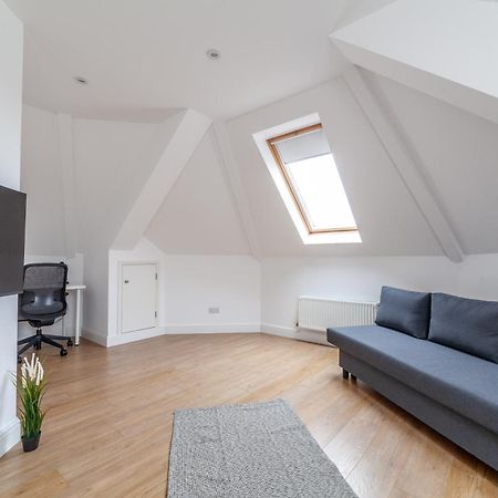 Great 1 Bedroom In Hounslow With Free Parking Abbey Wood Dış mekan fotoğraf
